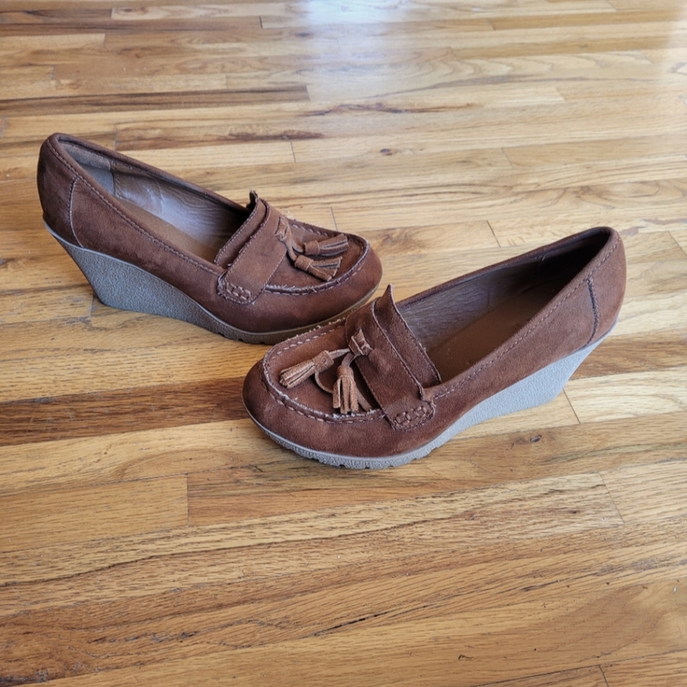 Mia Leather Wedges